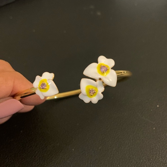 Kate Spade New York Precious Pansy Enamel Cuff. - Picture 3 of 4